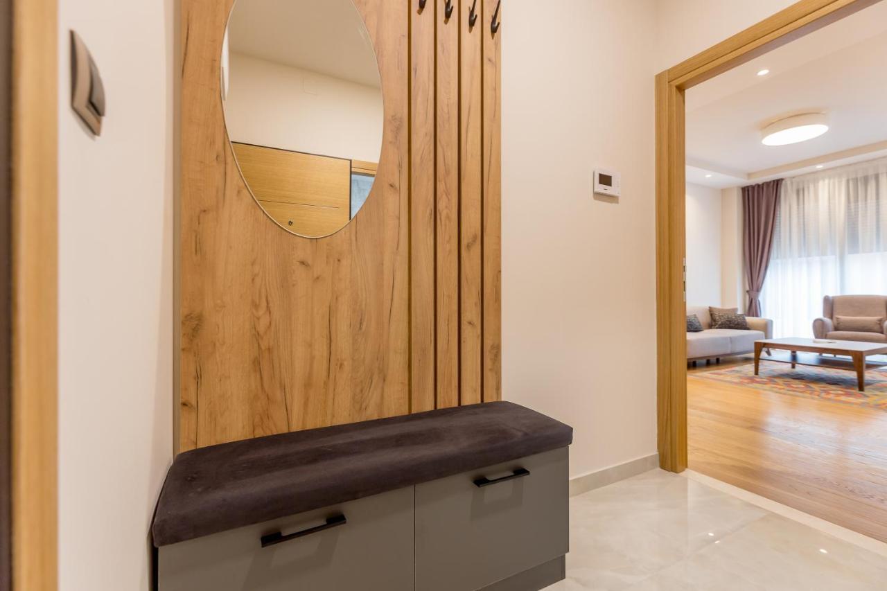 Apartment Athos Square *
