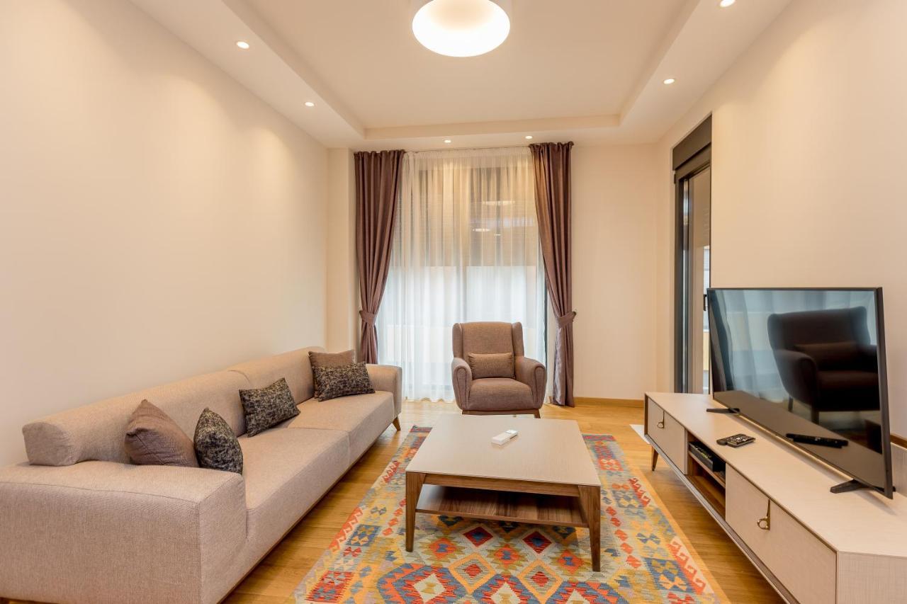 Athos Square Apartment Podgorica