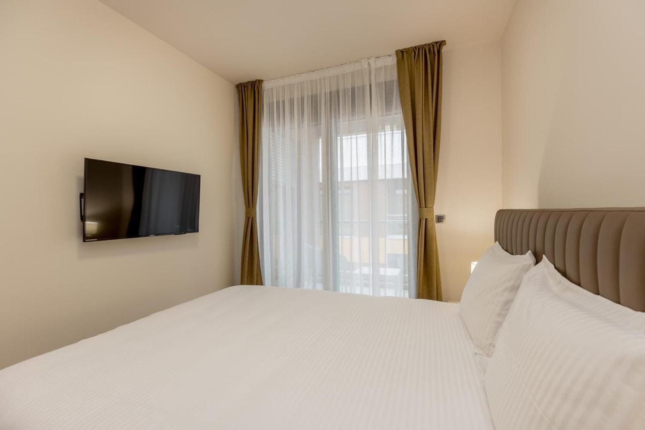Apartment Athos Square Podgorica