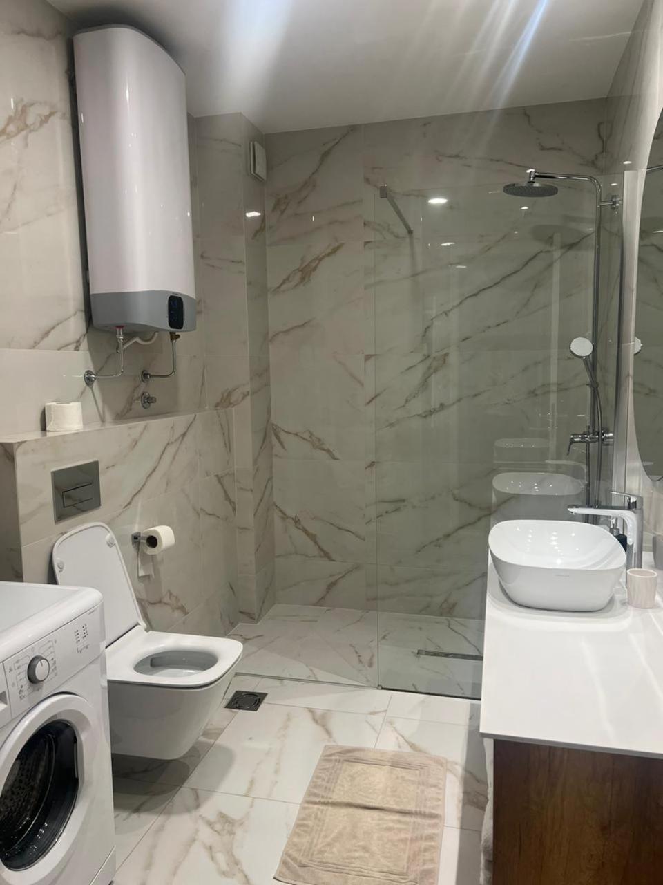Apartment Athos Square